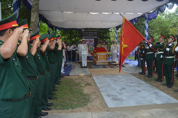 BIWASE tri ân thiếu tá tình báo, anh hùng lực lượng vũ trang nhân dân Nguyễn Văn Thương, người bị CIA cưa chân 6 lần